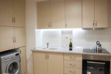 Modern Central Apartment Thessaloniki Exterior photo